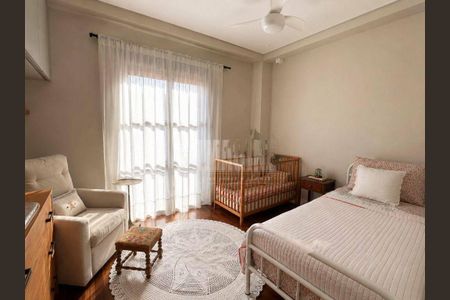 Casa à venda com 2 quartos, 160m² em Vila Bertioga, São Paulo