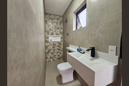 Casa de condomínio à venda com 396m², 3 quartos e 5 vagas Casa de condomínio à venda com 396m², 3 quartos e 5 vagasBanheiro