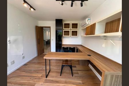 Casa à venda com 700m², 4 quartos e 2 vagas