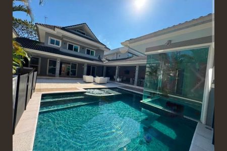 Casa à venda com 700m², 4 quartos e 2 vagas