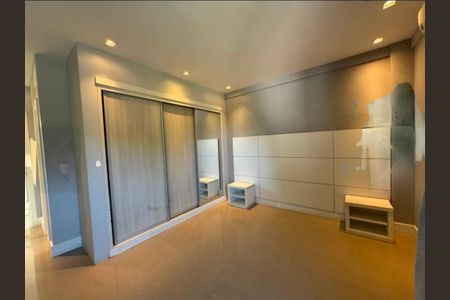 Casa à venda com 700m², 4 quartos e 2 vagas