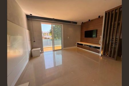 Casa à venda com 4 quartos, 700m² em Barra da Tijuca, Rio de Janeiro