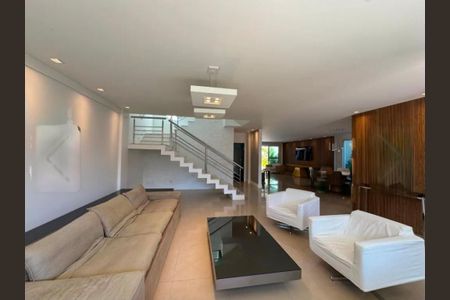 Casa à venda com 4 quartos, 700m² em Barra da Tijuca, Rio de Janeiro