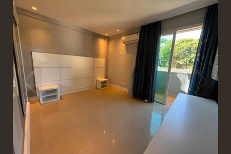 Casa à venda com 4 quartos, 700m² em Barra da Tijuca, Rio de Janeiro
