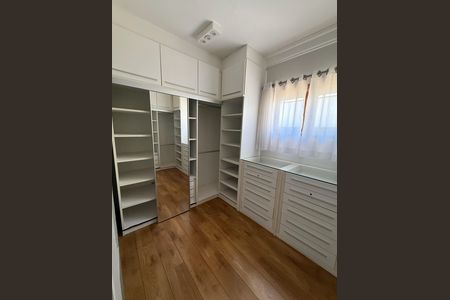 Casa à venda com 375m², 3 quartos e 4 vagas