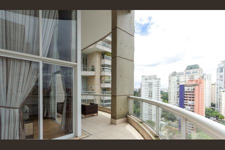 Apartamento para alugar com 157m², 2 quartos e 3 vagas