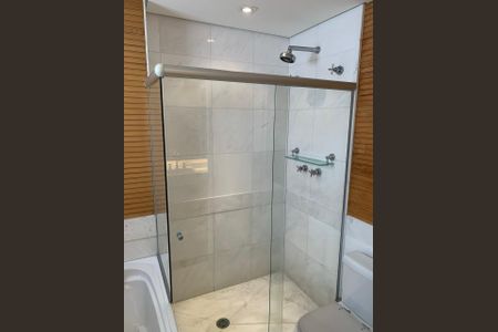 Apartamento para alugar com 157m², 2 quartos e 3 vagas
