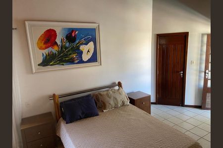 Casa para alugar com 390m², 5 quartos e 3 vagasQuarto