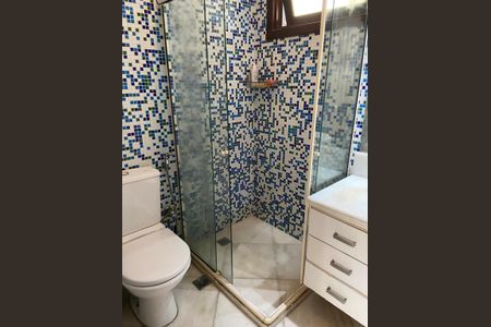Casa para alugar com 390m², 5 quartos e 3 vagasBanheiro