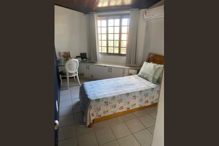 Casa para alugar com 390m², 5 quartos e 3 vagasQuarto