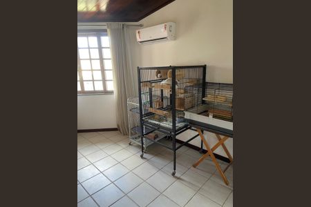 Casa para alugar com 390m², 5 quartos e 3 vagasQuarto