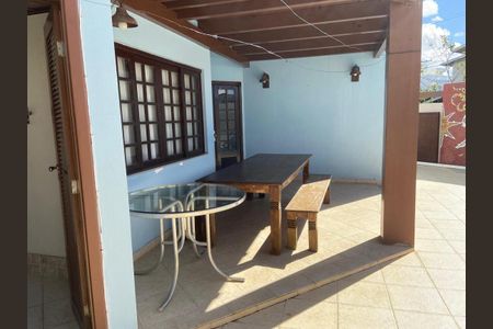 Casa para alugar com 390m², 5 quartos e 3 vagasÁrea externa