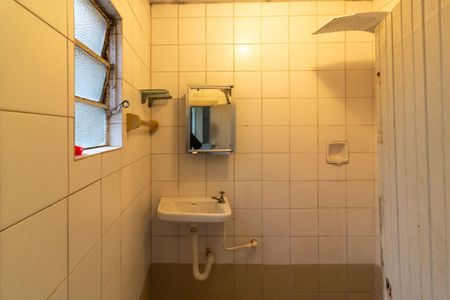 Casa para alugar com 120m², 2 quartos e 2 vagasEdícula