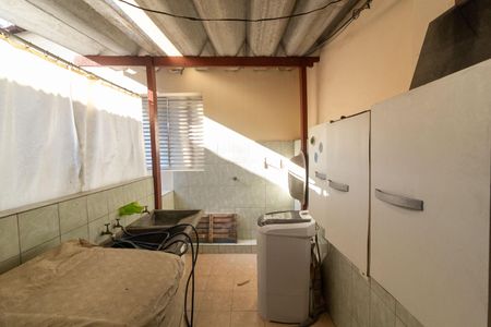 Casa para alugar com 120m², 2 quartos e 2 vagasTerraço