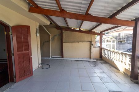 Casa para alugar com 120m², 2 quartos e 2 vagasVaranda Quarto 1