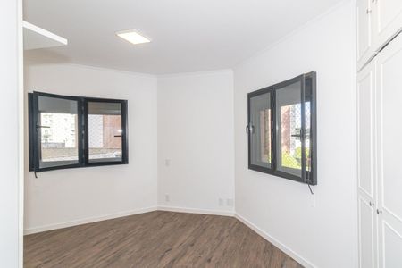 Apartamento para alugar com 189m², 4 quartos e 2 vagas Apartamento para alugar com 189m², 4 quartos e 2 vagasQuarto Suíte 1