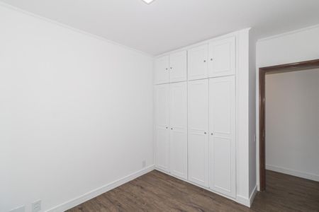 Apartamento para alugar com 189m², 4 quartos e 2 vagas Apartamento para alugar com 189m², 4 quartos e 2 vagasQuarto Suíte 2