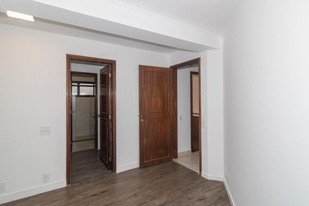 Apartamento para alugar com 189m², 4 quartos e 2 vagas Apartamento para alugar com 189m², 4 quartos e 2 vagasSala íntima