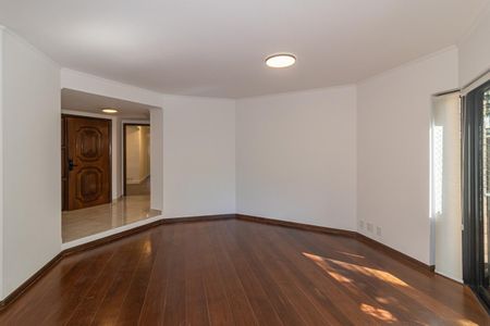 Apartamento para alugar com 189m², 4 quartos e 2 vagas Apartamento para alugar com 189m², 4 quartos e 2 vagasSala