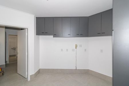 Apartamento para alugar com 189m², 4 quartos e 2 vagas Apartamento para alugar com 189m², 4 quartos e 2 vagasCozinha
