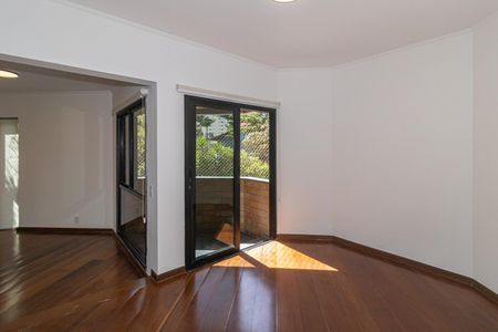 Apartamento para alugar com 189m², 4 quartos e 2 vagas Apartamento para alugar com 189m², 4 quartos e 2 vagasSala de Jantar