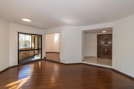 Apartamento para alugar com 189m², 4 quartos e 2 vagas Apartamento para alugar com 189m², 4 quartos e 2 vagasSala