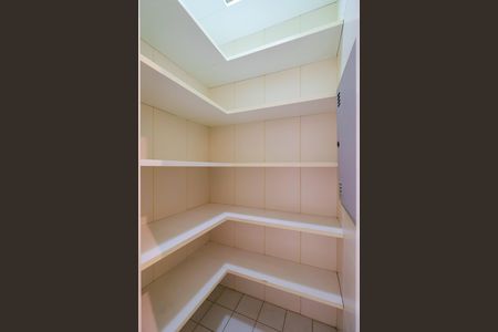 Apartamento para alugar com 244m², 4 quartos e 4 vagas