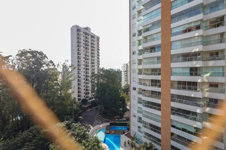 Apartamento para alugar com 244m², 4 quartos e 4 vagas