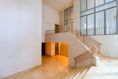 Apartamento para alugar com 244m², 4 quartos e 4 vagas