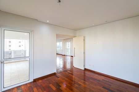 Apartamento para alugar com 244m², 4 quartos e 4 vagas