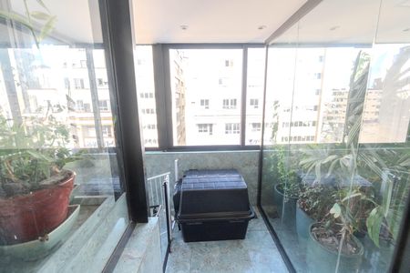 Apartamento à venda com 148m², 3 quartos e sem vaga Apartamento à venda com 148m², 3 quartos e sem vagaSacada