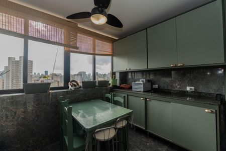 Apartamento à venda com 148m², 3 quartos e sem vaga Apartamento à venda com 148m², 3 quartos e sem vagaCozinha