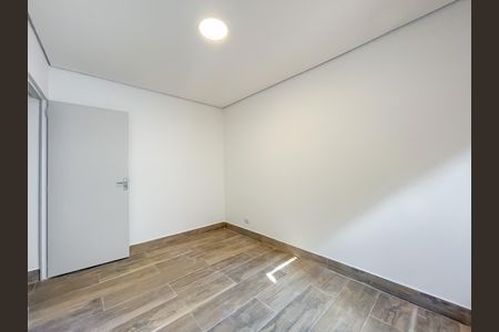 Quarto 1 de casa para alugar com 2 quartos, 100m² em Remédios, Osasco