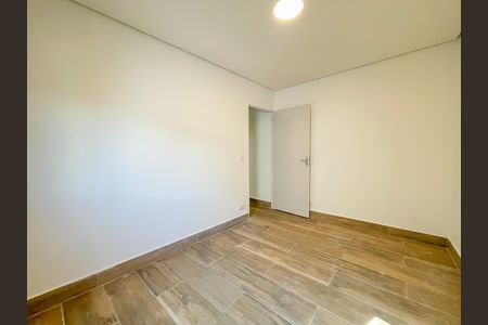 Casa para alugar com 100m², 2 quartos e 1 vaga Casa para alugar com 100m², 2 quartos e 1 vagaQuarto 1
