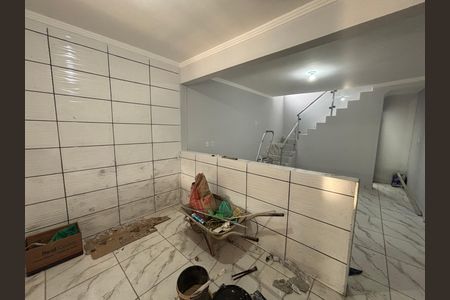 Cozinha  de casa para alugar com 3 quartos, 130m² em Vila Romanopolis, Ferraz de Vasconcelos