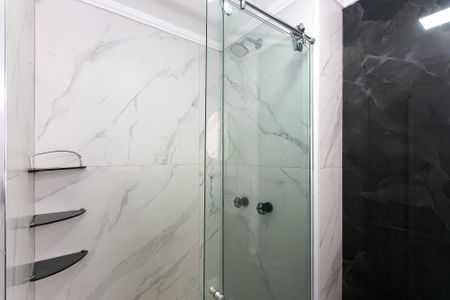 Apartamento à venda com 46m², 2 quartos e 1 vaga Apartamento à venda com 46m², 2 quartos e 1 vagaBanheiro