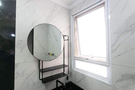 Apartamento à venda com 46m², 2 quartos e 1 vaga Apartamento à venda com 46m², 2 quartos e 1 vagaBanheiro