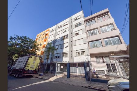 Apartamento à venda com 58m², 2 quartos e sem vaga Apartamento à venda com 58m², 2 quartos e sem vagaFachada