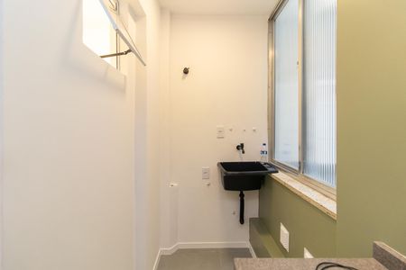 Apartamento à venda com 58m², 2 quartos e sem vaga Apartamento à venda com 58m², 2 quartos e sem vagaCozinha e Área de Serviço