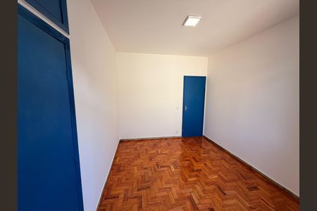 Apartamento para alugar com 105m², 3 quartos e 1 vaga Apartamento para alugar com 105m², 3 quartos e 1 vagaQuarto