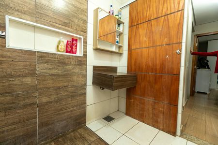 Apartamento à venda com 60m², 3 quartos e 1 vaga Apartamento à venda com 60m², 3 quartos e 1 vagaBANHEIRO