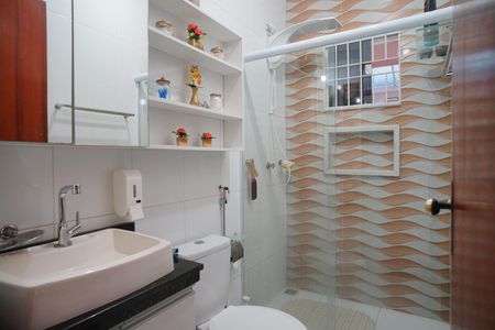 Casa para alugar com 70m², 2 quartos e 2 vagas Casa para alugar com 70m², 2 quartos e 2 vagasBanheiro Social