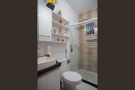 Casa para alugar com 70m², 2 quartos e 2 vagas Casa para alugar com 70m², 2 quartos e 2 vagasBanheiro Social