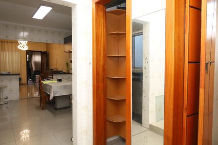 Casa à venda com 150m², 3 quartos e 2 vagasÁrea de Serviço