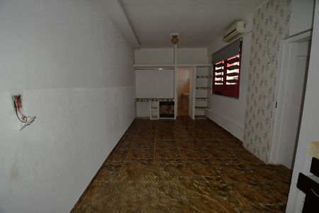 Casa à venda com 190m², 3 quartos e 3 vagasQuarto 3 - Suíte