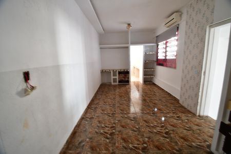 Casa à venda com 190m², 3 quartos e 3 vagasQuarto 3 - Suíte