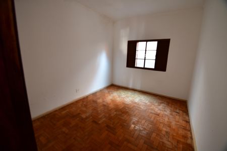 Casa à venda com 190m², 3 quartos e 3 vagasQuarto 2