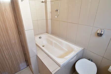 Casa à venda com 190m², 3 quartos e 3 vagasBanheiro Suíte