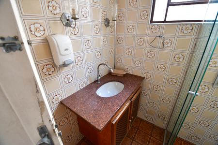 Casa à venda com 190m², 3 quartos e 3 vagasBanheiro