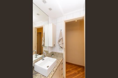 Apartamento à venda com 75m², 3 quartos e 2 vagas Apartamento à venda com 75m², 3 quartos e 2 vagasBanheiro 2